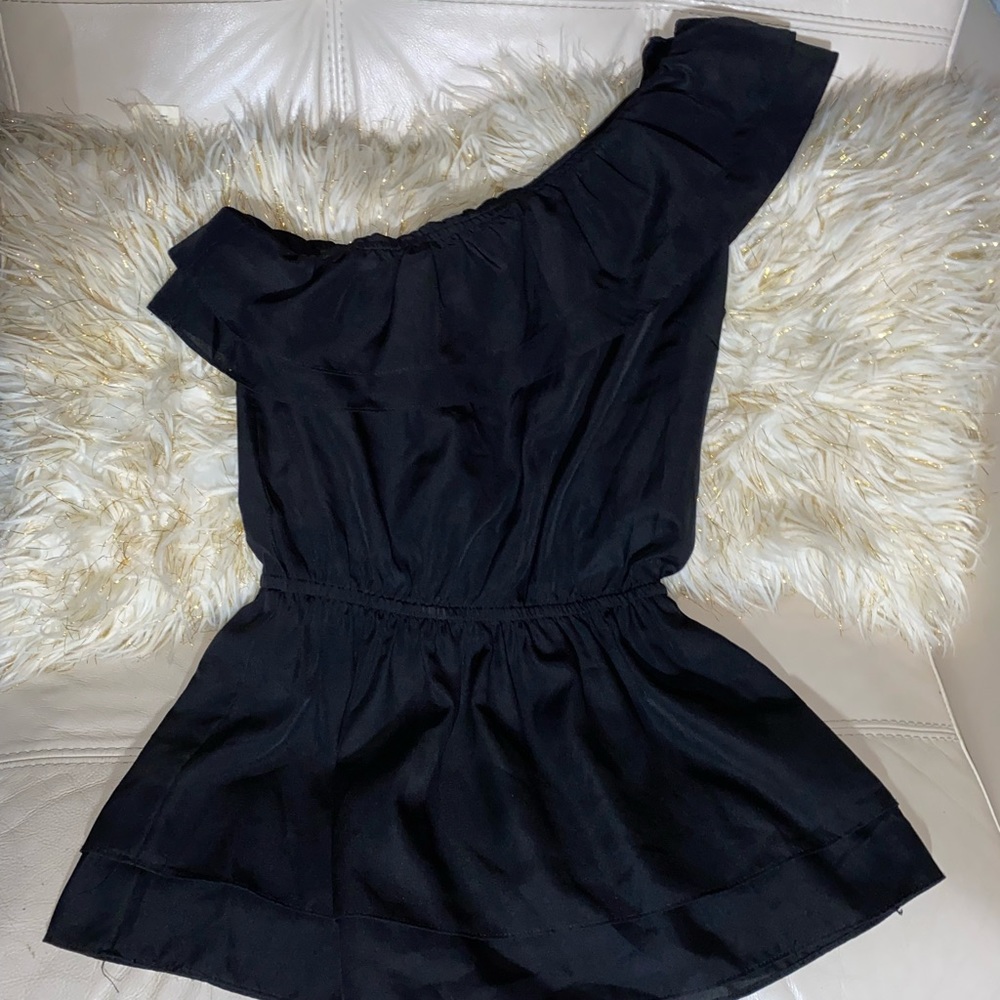 Women’s Small One Shoulder Top